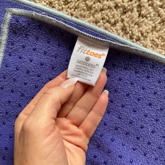 Fittoes Skid-less Yoga Towel - Picture 1 of 4